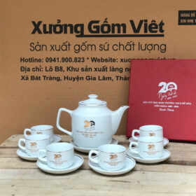 Bộ ấm chén in logo dáng vuông cao màu trắng vẽ vàng kim XG-AC07
