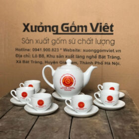 Bộ ấm chén in logo dáng bầu tròn màu trắng vẽ tay XG-AC18