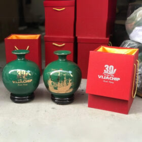 Bình hút lộc in logo màu xanh lá họa tiết thuyền buồm xuôi gió XG-BHL04