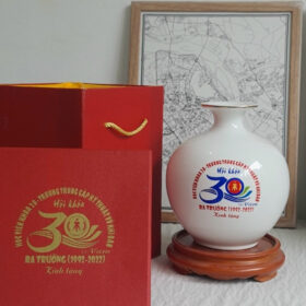 Bình hút lộc in logo hội khóa ngày ra trường màu trắng XG-BHL11