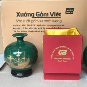 Bình hút lộc in logo kỷ niệm thành lập công ty màu xanh lá họa tiết thuyền buồm XG-BHL34