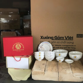 Bộ bát đĩa 12 món in logo Khánh An Phát màu trắng vẽ hoa XG-BD21
