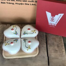 Khay mứt in logo "Công Đoàn quận Liên Chiểu Đại hội 6 (2023-2028)" dáng trái tim họa tiết sen xanh XG-KM05