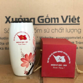 Lọ hoa in logo đại hội dáng bom màu trắng họa tiết hoa đào XG-LH32