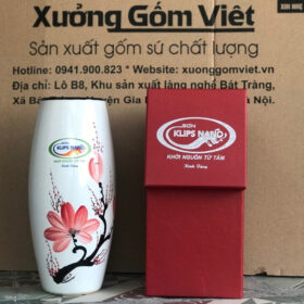 Bình hoa gốm sứ in logo dáng bom màu trắng họa tiết đào đỏ XG-LH43