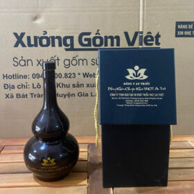 Nậm rượu in logo Đông Y An Triết dáng hồ lô màu nâu XG-NR07