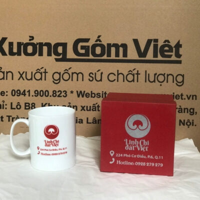 coc-su-in-logo-Linh-Chi-Dat-Viet-dang-tru-cao-co-quai-chu-c-mau-trang-1