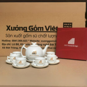 Bộ ấm chén in logo dáng bưởi cành màu trắng viền kim XG-AC68