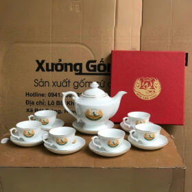 Bộ ấm chén in logo dáng thàn đèn màu trắng viền kim XG-AC72