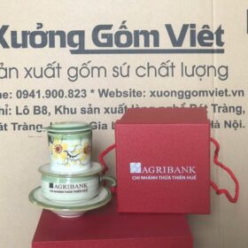 Phin pha cafe gốm sứ in logo Agribank Chi Nhánh Thừa Thiên Huế màu xanh họa tiết hoa mai XG-LS114