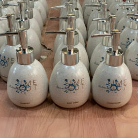 Bộ dụng cụ nhà tắm in logo Time Out dáng bầu tròn men cát XG-BDGST07