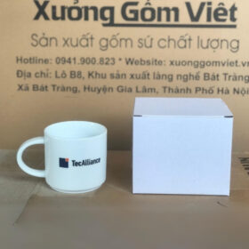 Cốc sứ in logo TecAlliance dáng trụ lùn có quai màu trắng XG-LS176