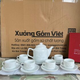 Bộ ấm chén in logo dáng vuông màu trắng kẻ chỉ viền kim XG-AC100