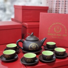 Bộ ấm chén tử sa in logo Đại hội Đại Biểu MTTQVN màu nâu XG-AC102