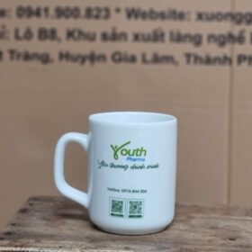 Cốc sứ in logo Youth pharma dáng trụ cao cổ quai màu trắng XG-LS191