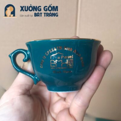 bo-am-chen-gom-su-bat-trang-in-logo-cong-ty-cpsx-tm-binh-minh-home-dang-dai-cat-hoa-tiet-thuyen-buom-xuoi-gio-mau-xanh-co-vit (6)