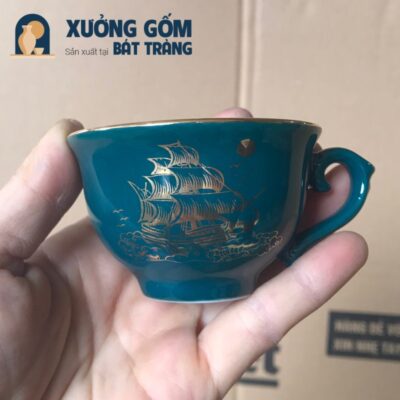 bo-am-chen-gom-su-bat-trang-in-logo-cong-ty-cpsx-tm-binh-minh-home-dang-dai-cat-hoa-tiet-thuyen-buom-xuoi-gio-mau-xanh-co-vit (7)