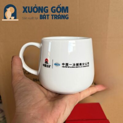 coc-su-bat-trang-in-logo-mcc-china-first-metallurgical-group-co-ltd-chi-nhanh-viet-nam-dang-bau-mau-trang (2)