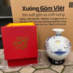 Bình hút lộc in logo kỷ niệm thành lập màu trắng họa tiết sen xanh vàng kim XG-BHL44