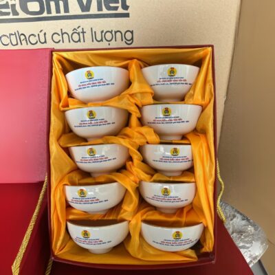 bo-10-bat-com-gom-su-bat-trang-in-logo-lien-doan-lao-dong-huyen-bu-dang-mau-trang (2)