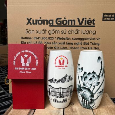 lo-hoa-gom-su-bat-trang-in-logo-vung-3-hai-quan-dai-hoi-thi-dua-quyet-thang-mau-trang-hoa-tiet-hoa-sen-den (2)