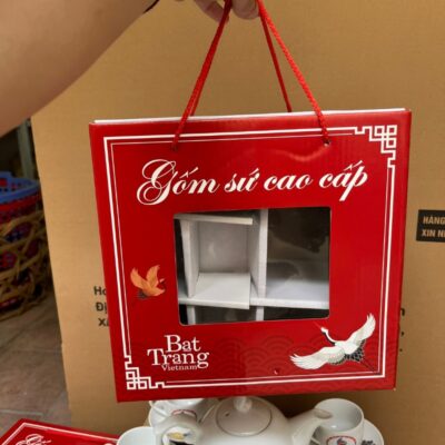 bo-am-chen-gom-su-bat-trang-in-logo-dai-hoi-mat-tran-to-quoc-viet-nam-huyen-nam-giang-dang-bau-tron-mau-trang-hoa-tiet-sen-vang-kim (8)