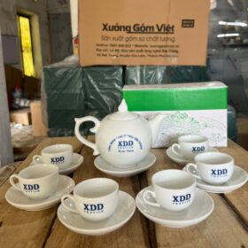 Bộ ấm chén gốm sứ Bát Tràng in logo công đoàn công ty màu trắng dáng bưởi lửa XG-AC117