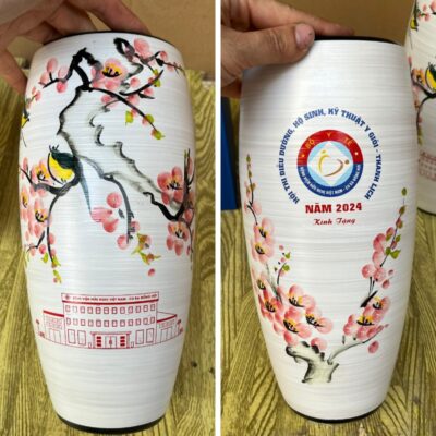 lo-hoa-in-logo-benh-vien-huu-nghi-viet-nam-cuba-mau-trang-hoa-tiet-hoa-dao (3)